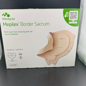💚 Box of 10 - Mepilex Border Sacrum Soft Silicone Foam Dressing - 6.3" x 7.9"